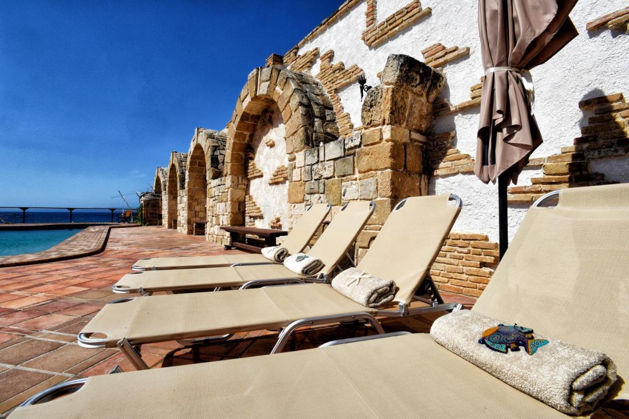 Luxurious Villa By The Sea Posidhonia  Bagian luar foto