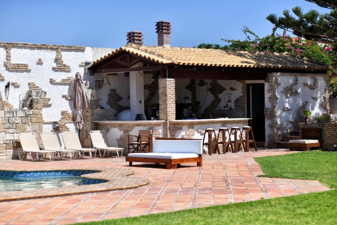 Luxurious Villa By The Sea Posidhonia  Bagian luar foto